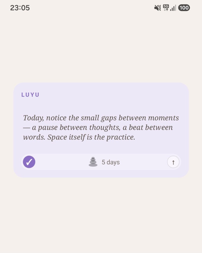 Luyu home screen widget with a daily reflection, check-in button, streak, and share action.